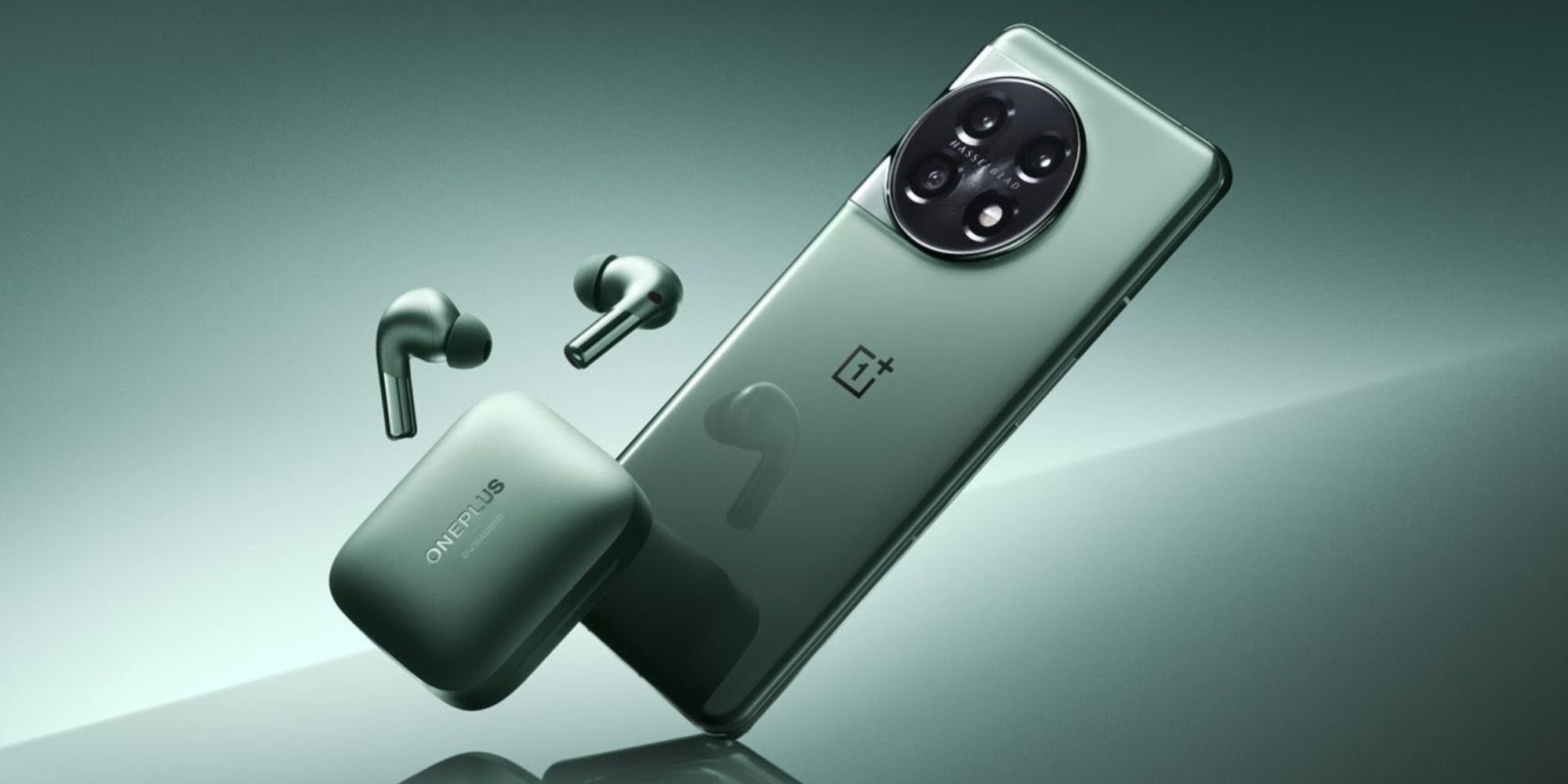 Image of OnePlus 11 and the OnePlus Buds Pro 2, both in the green color