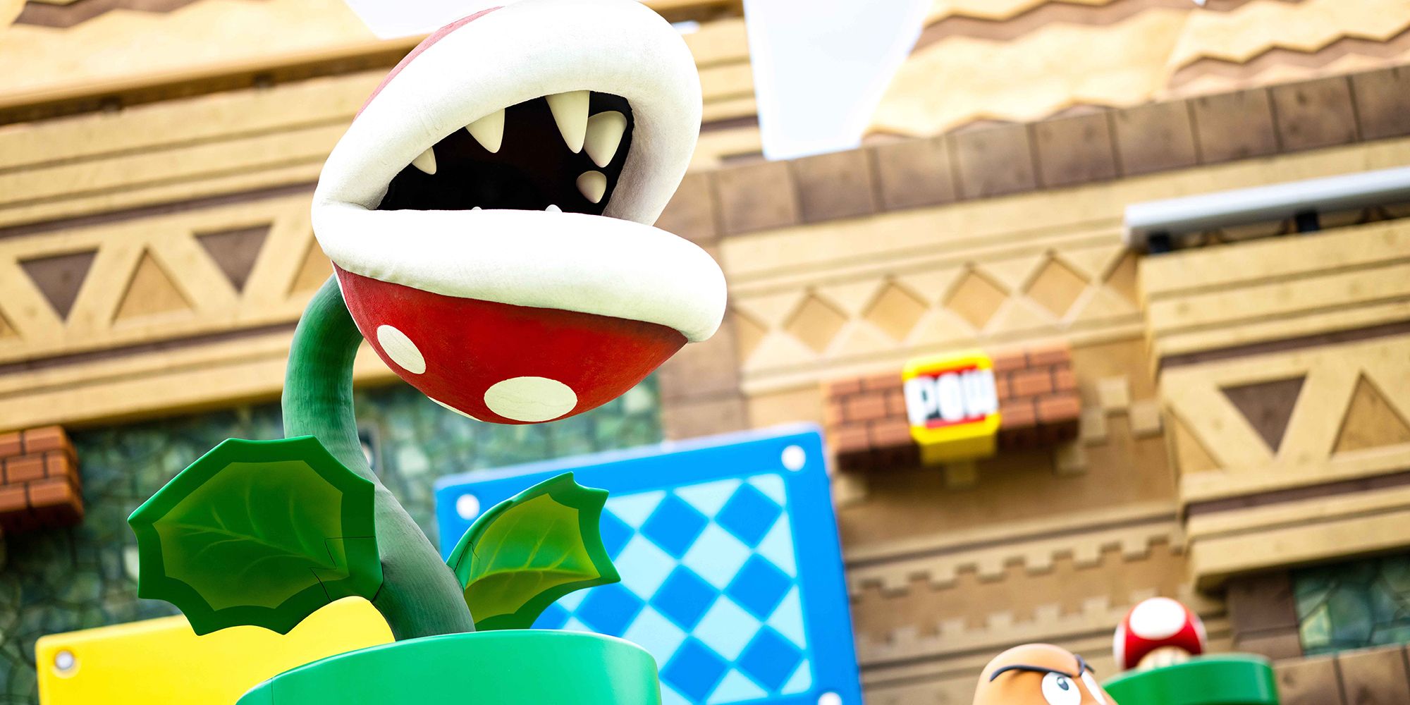 Piranha Plants at Super Nintendo World