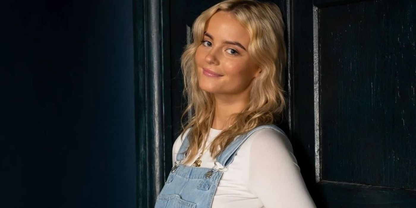 Ruby Sunday smiling at the camera in Doctor Who promo