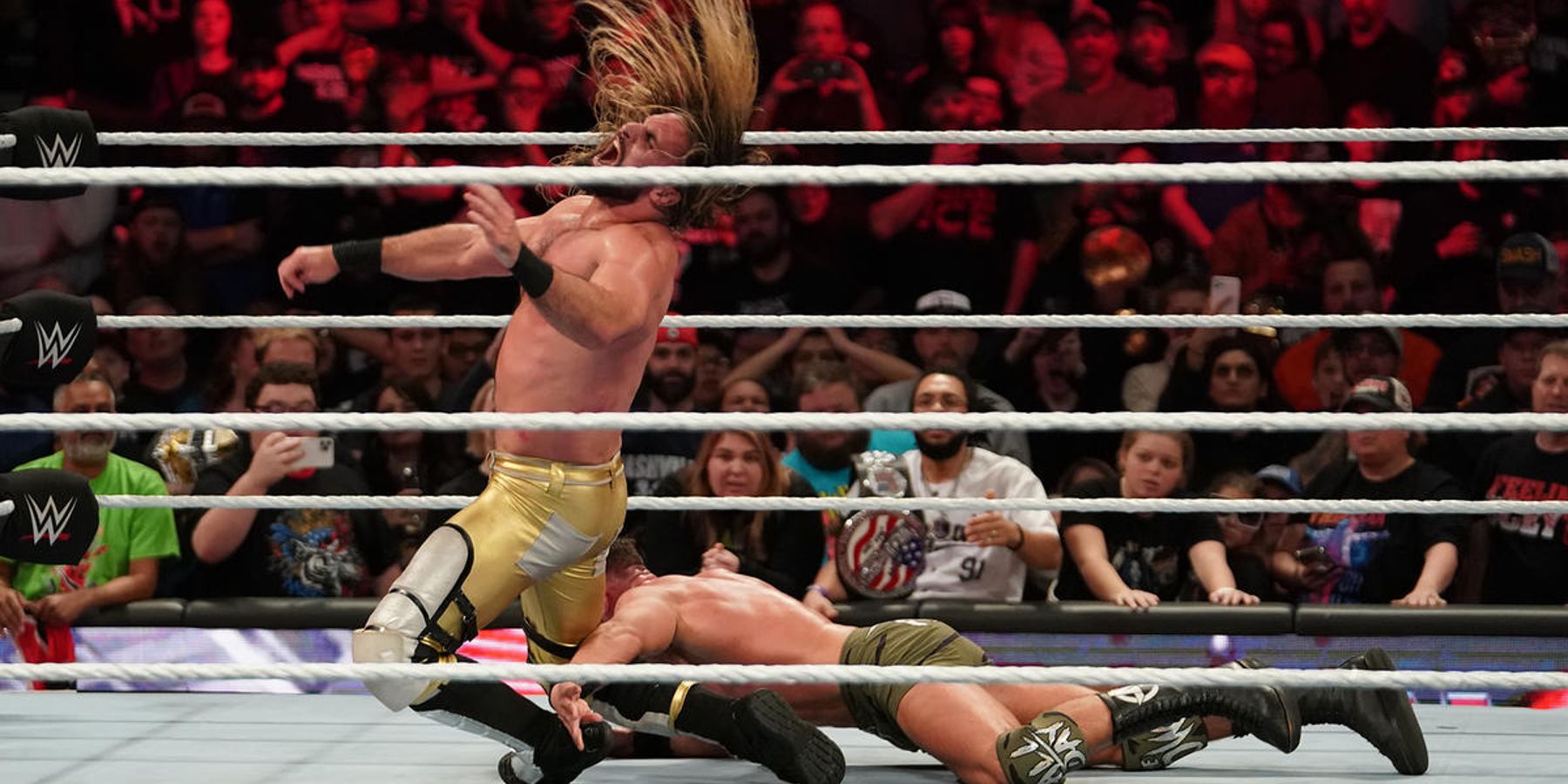 Huge Update On Seth Rollins' Apparent Knee Injury