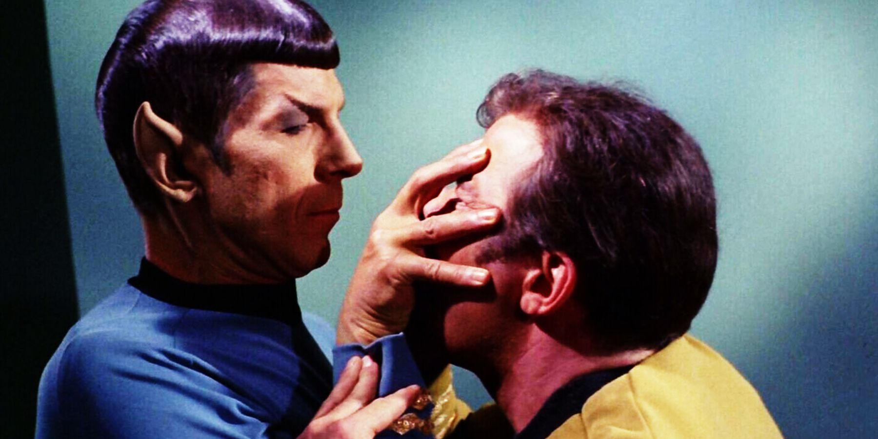 Leonard Nimoy como Spock, William Shatner como Kirk em Star Trek, The Enterprise Incident