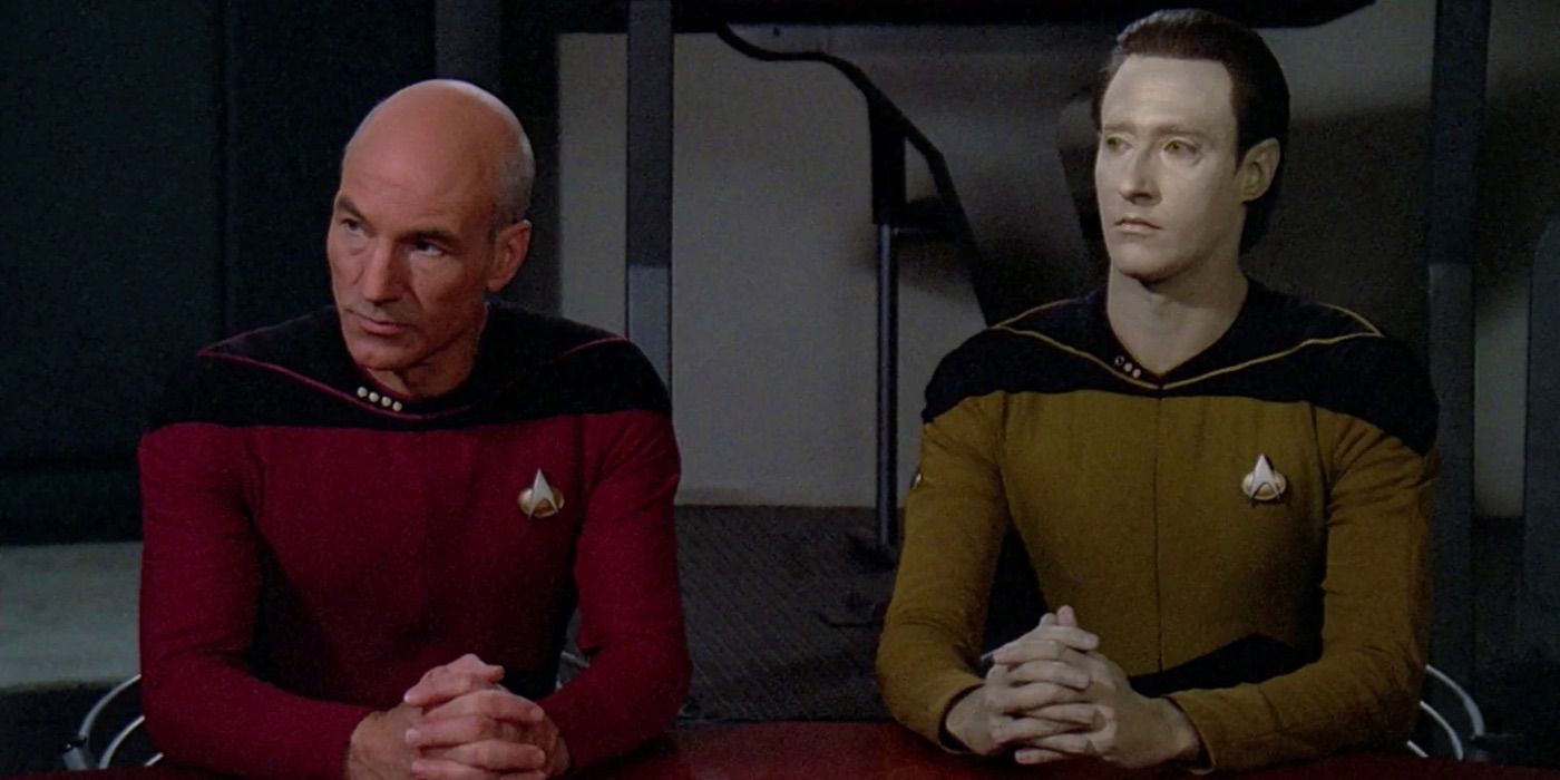 Picard et Data regardent dans Star Trek The Next Generation 