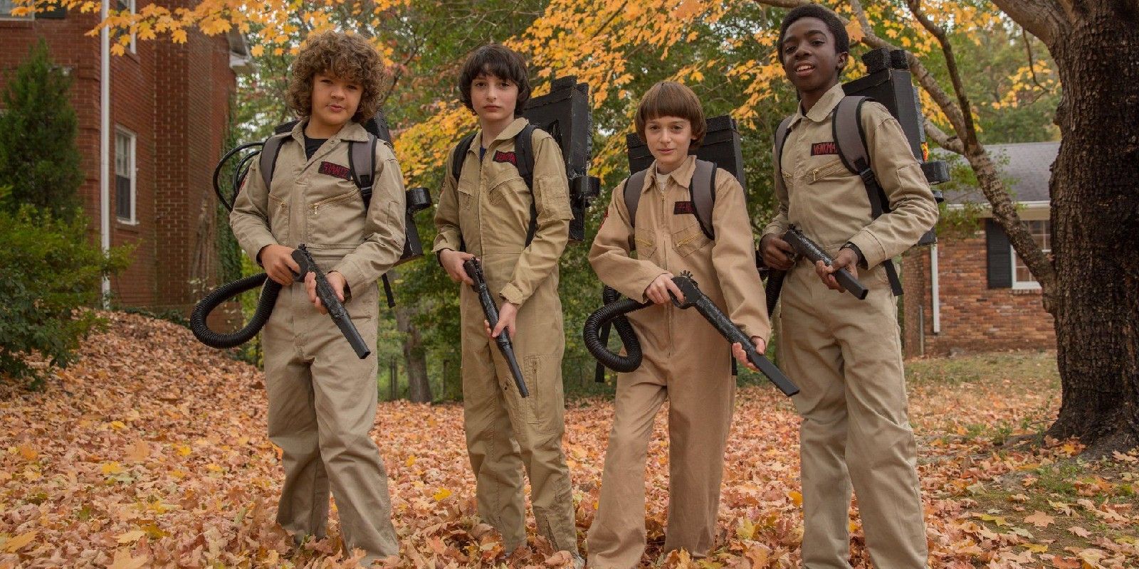 Stranger Things - Dustin, Mike, Will and Lucas in Ghostbusters costumes
