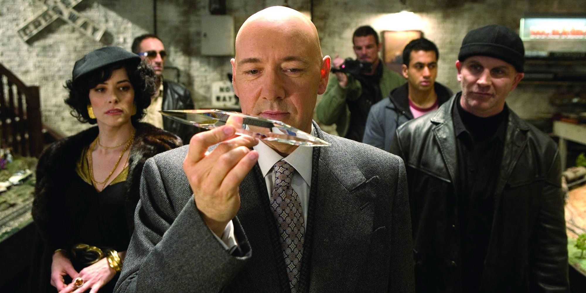 Superman Returns Kevin Spacey Lex Luthor holding crystal