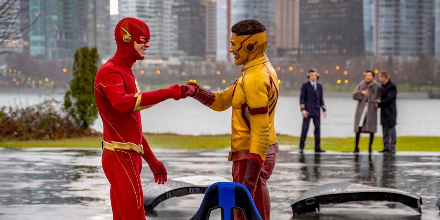 The FLash Season 6 Wally West Keiynan Lonsdale and Barry Allen