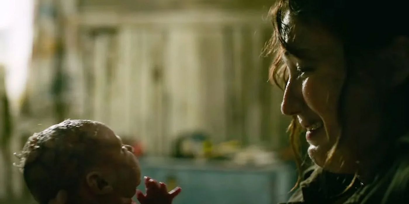A screenshot from a trailer for HBO's The Last of Us, showing Ellie's mother Anna, as portrayed by Ashley Johnson. 