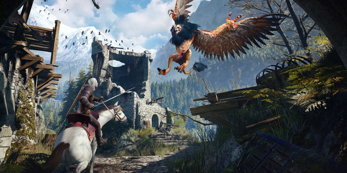 Arte promocional de The Witcher 3: Wild Hunt apresentando Geralt lutando contra um Grifo a cavalo.