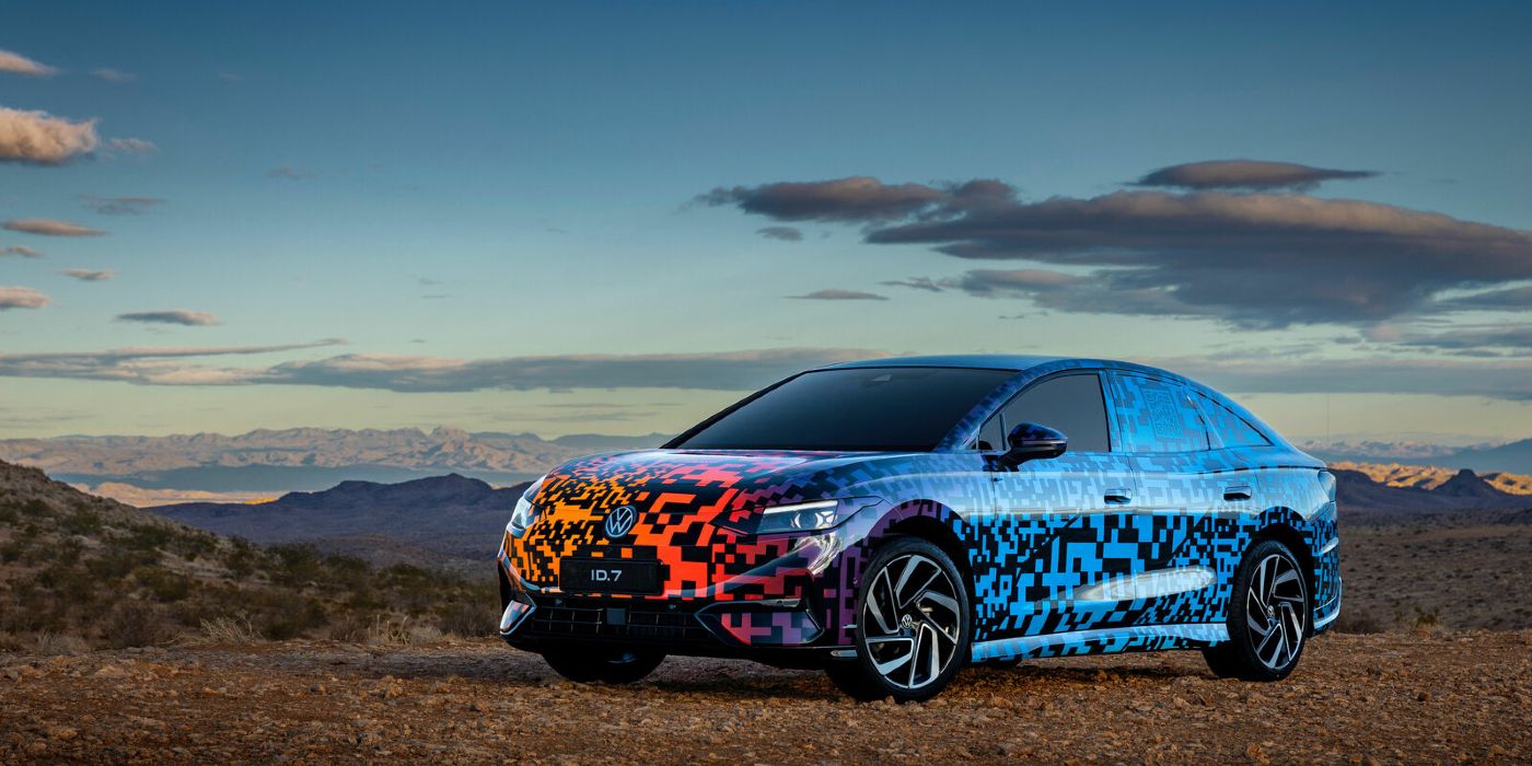 The VW ID.7 with the digital camo