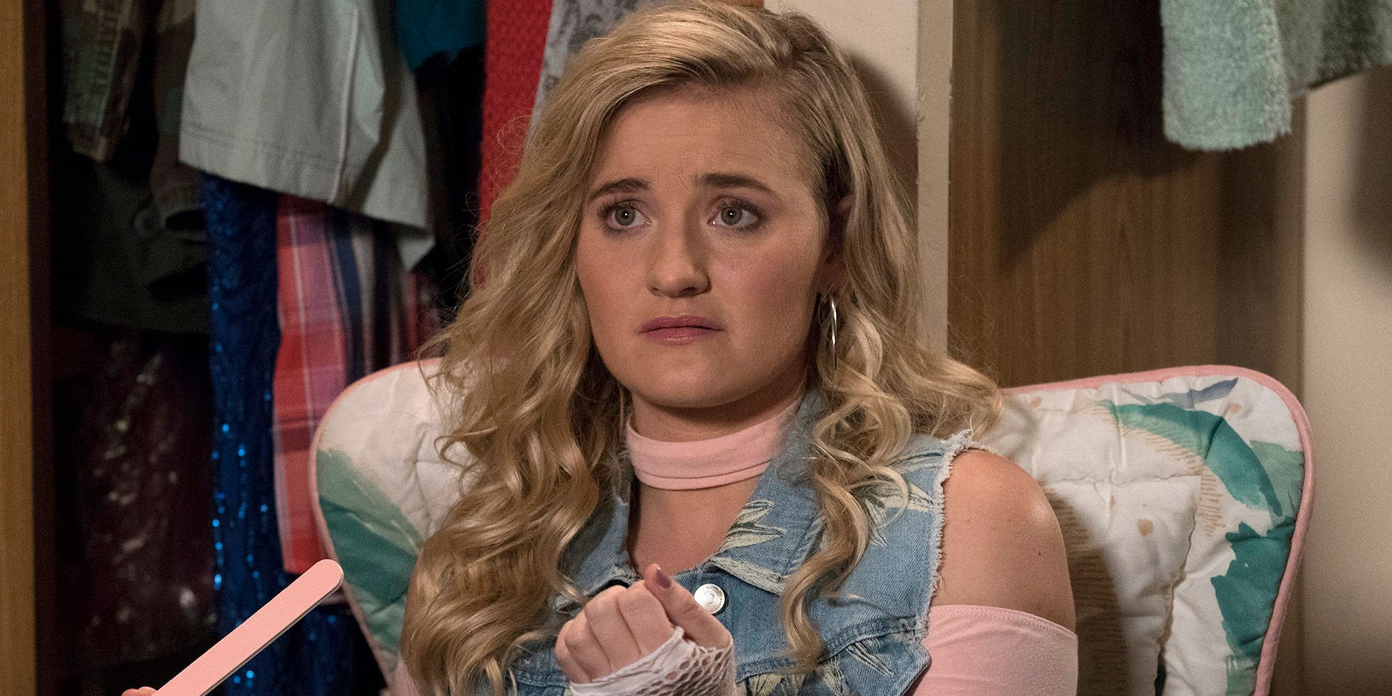 AJ Michalka as Lainey Lewis on The Goldbergs looking concerned