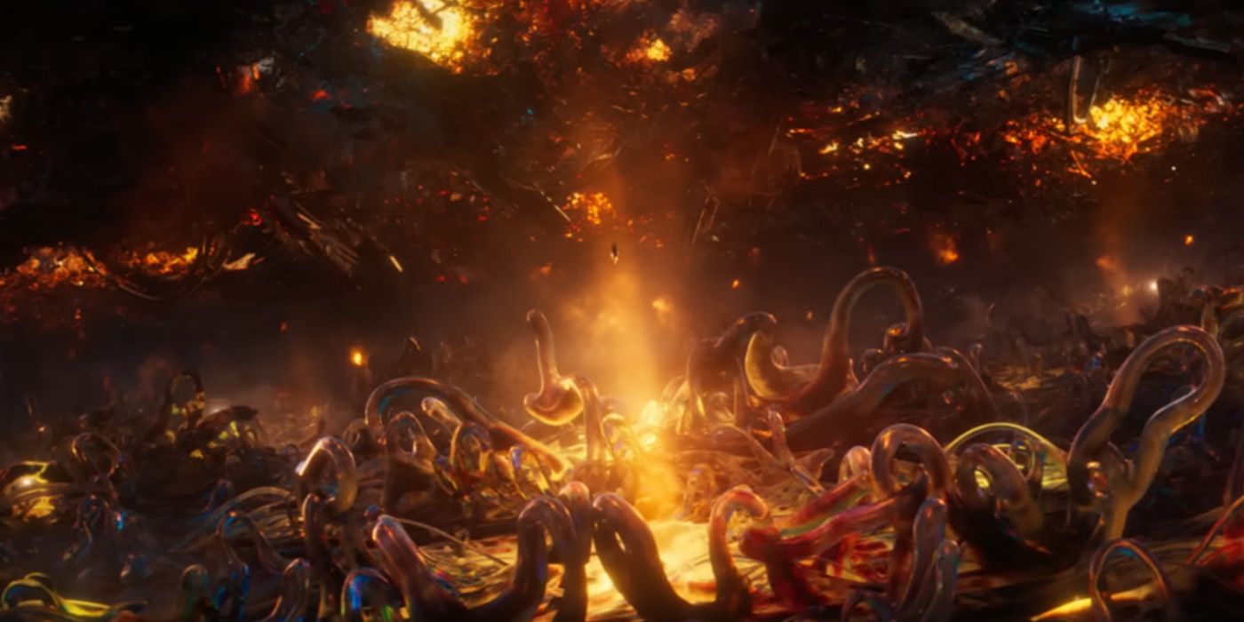 homem-formiga pulando no drive do multiverso em quantumania-1