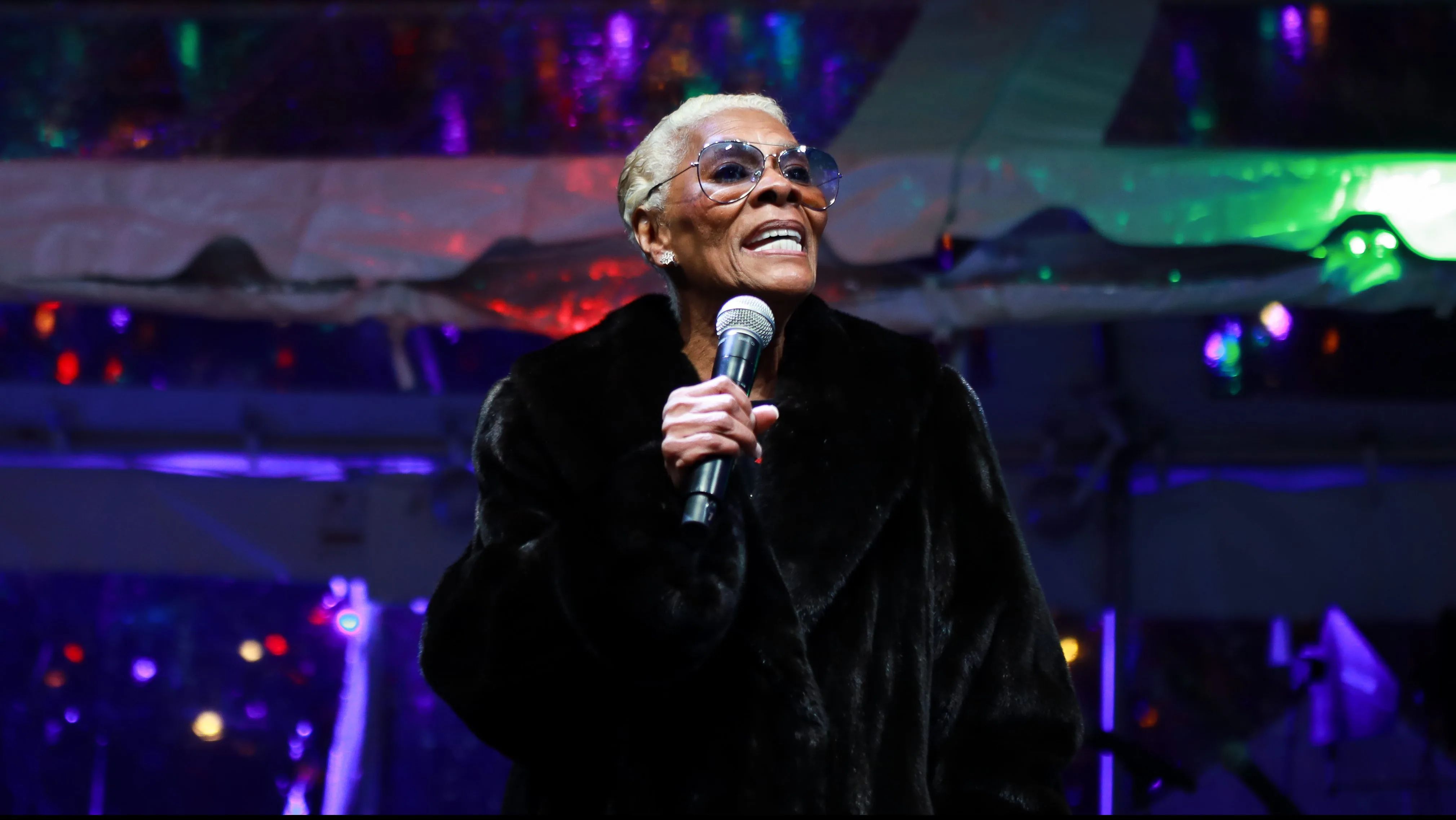 Where to Watch Dionne Warwick: Don’t Make Me Over