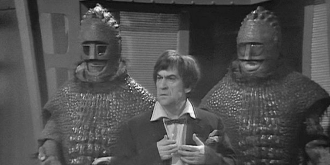Two Ice Warriors flank the Second Doctor in Doctor Who