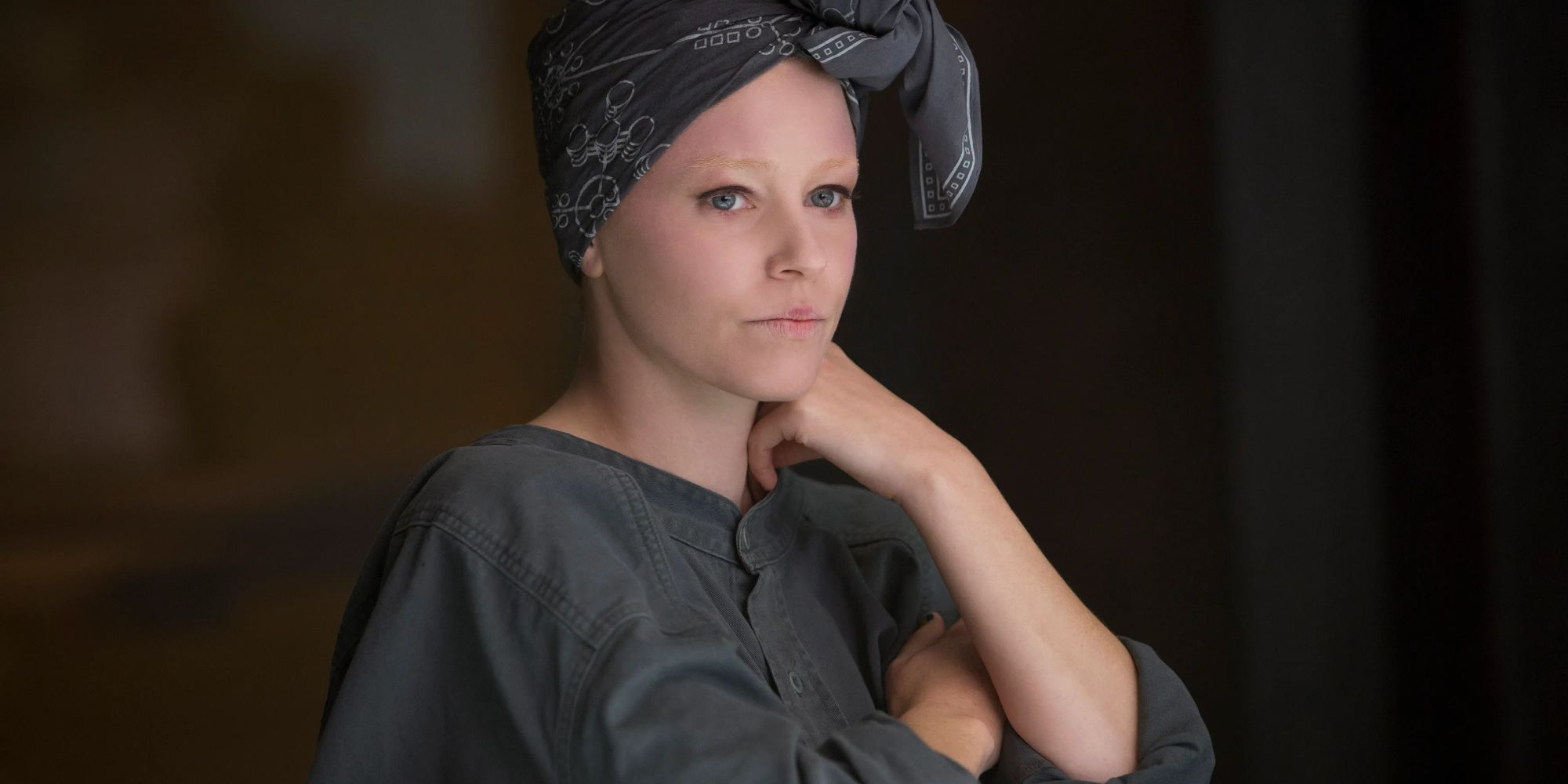 Effie in District 13 with no makeup
