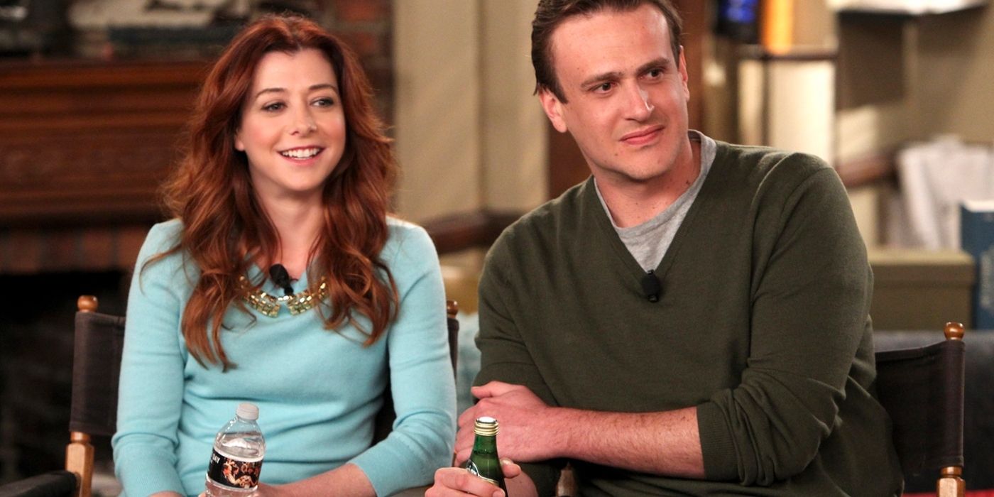Lily and Marshall smiling on HIMYM