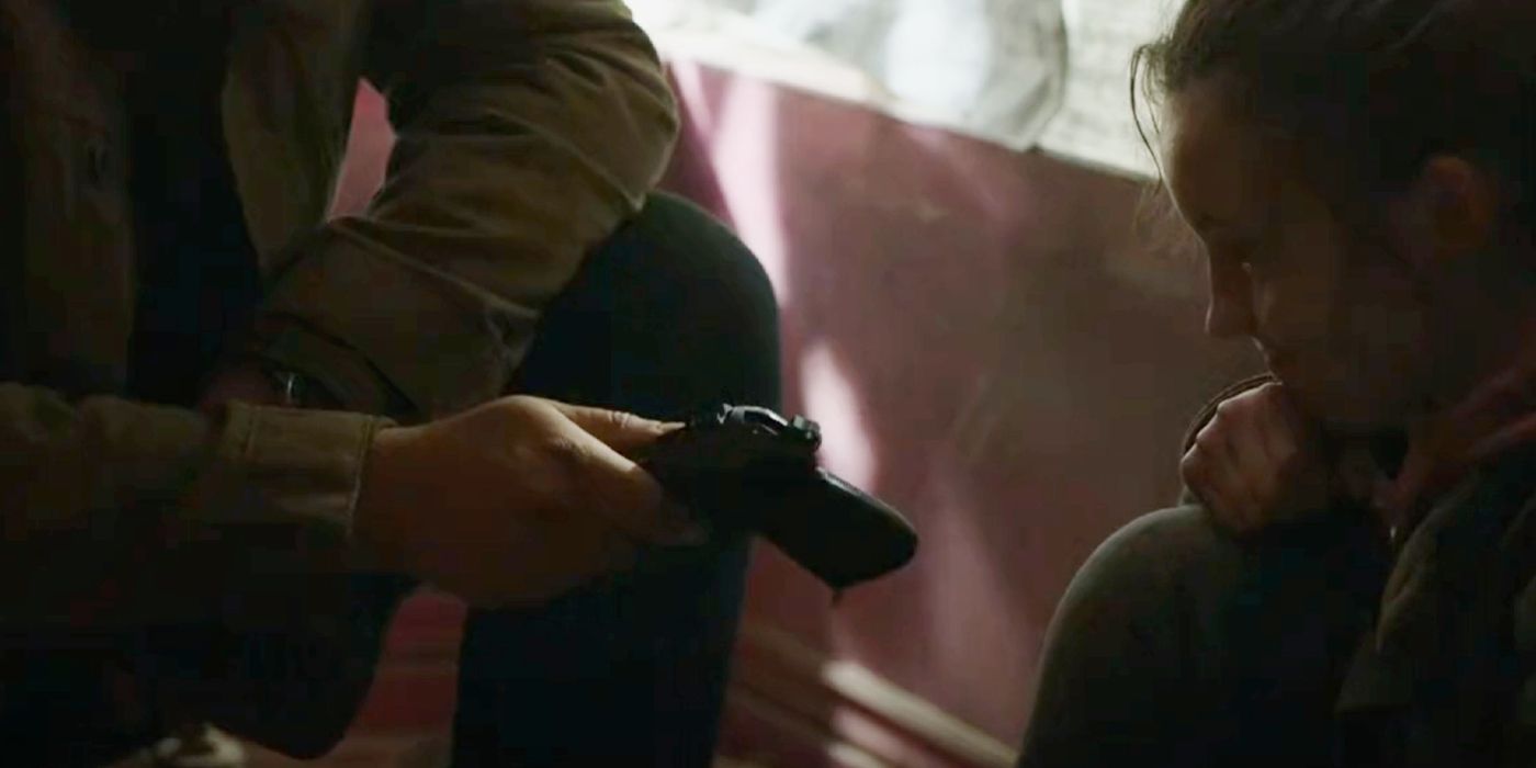 Joel handing Ellie a gun in Last of Us episode 4
