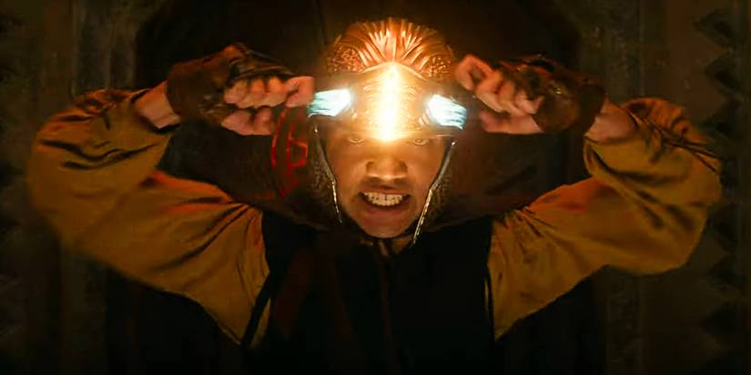 Justice Smith casting a spell in Dungeons and Dragons Honor Among Thieves