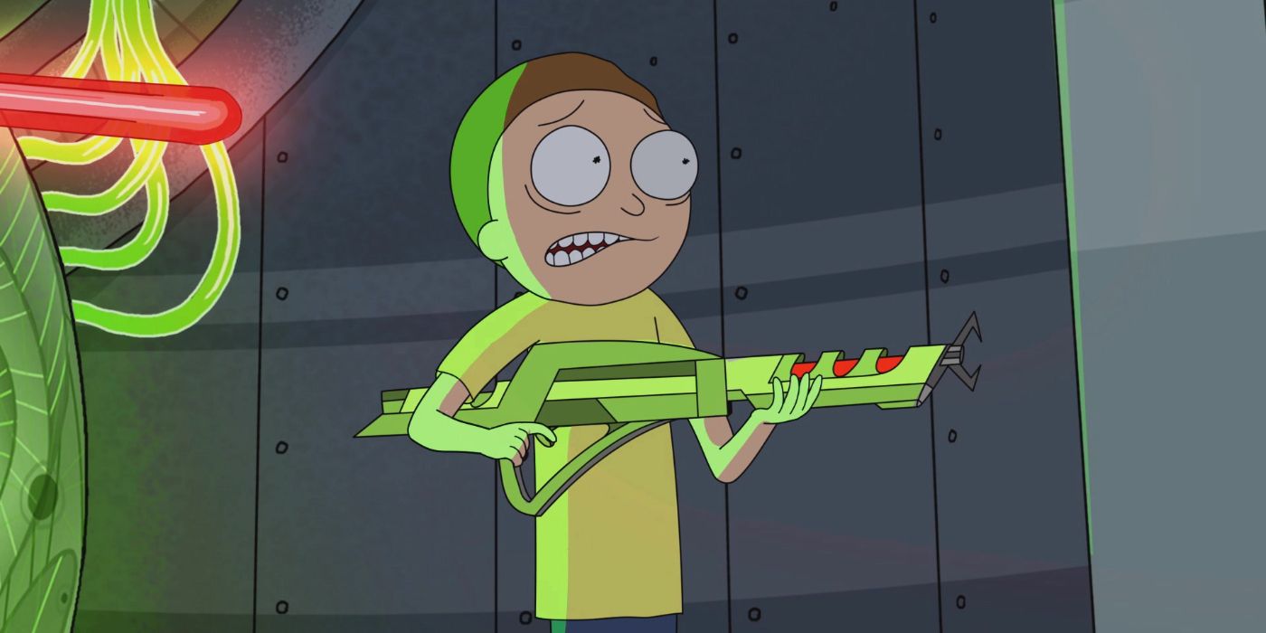 Morty sosteniendo un arma y luciendo nervioso en Rick y Morty