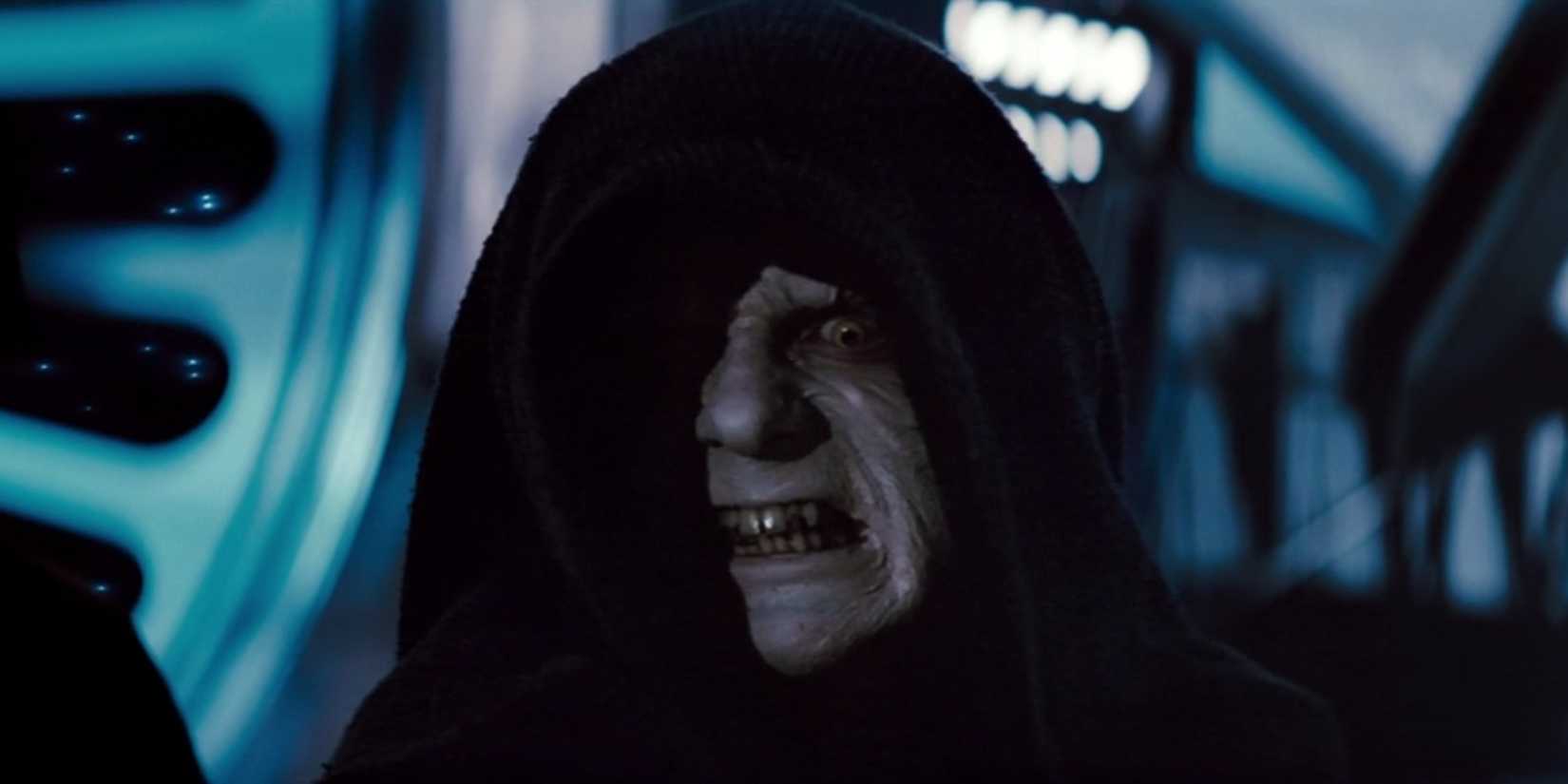 Palpatine grimacing evilly in Star Wars Return of the Jedi