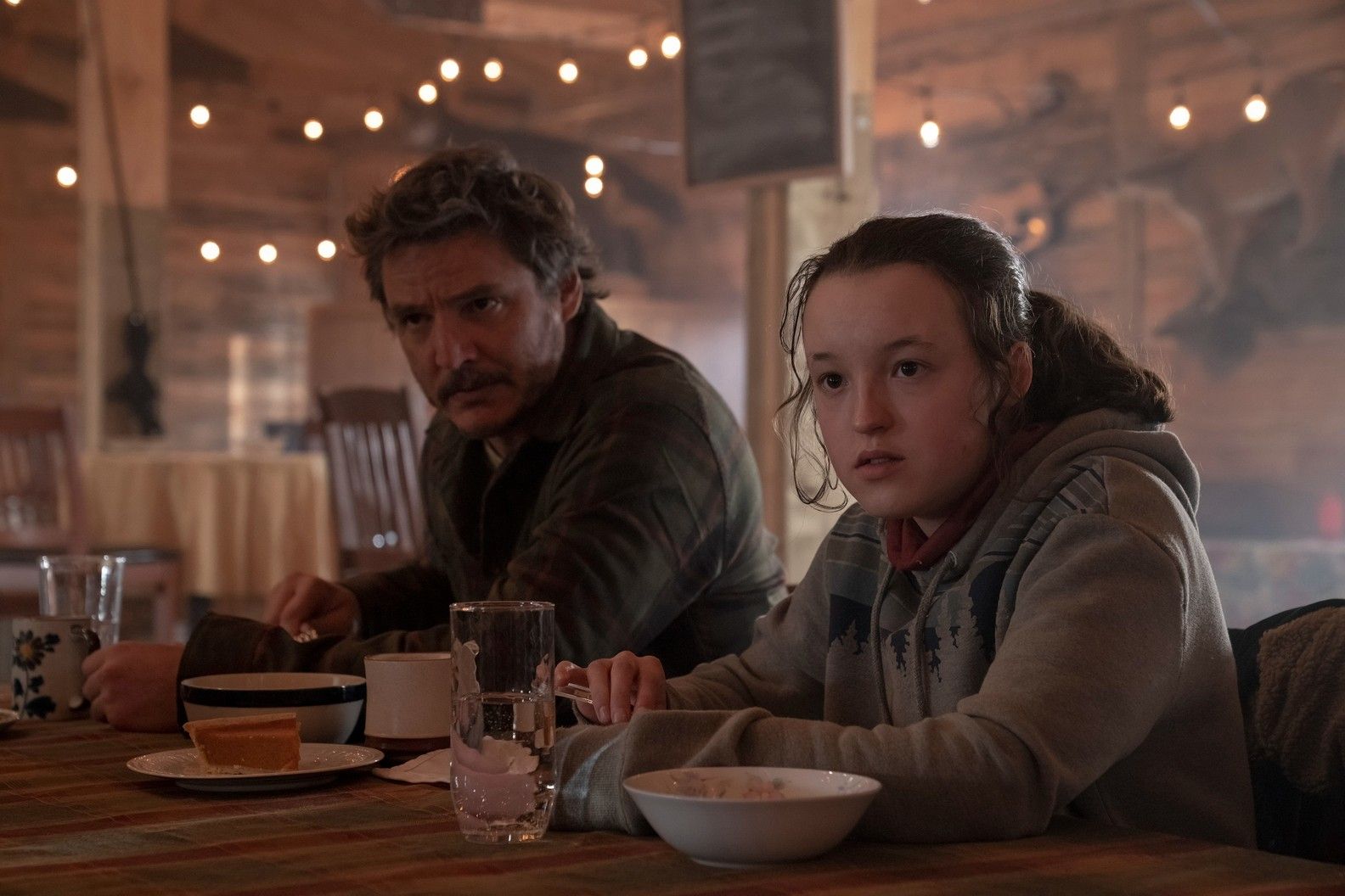 Pedro Pascal and Bella Ramsey as Joel and Ellie in The Last of Us episode 6