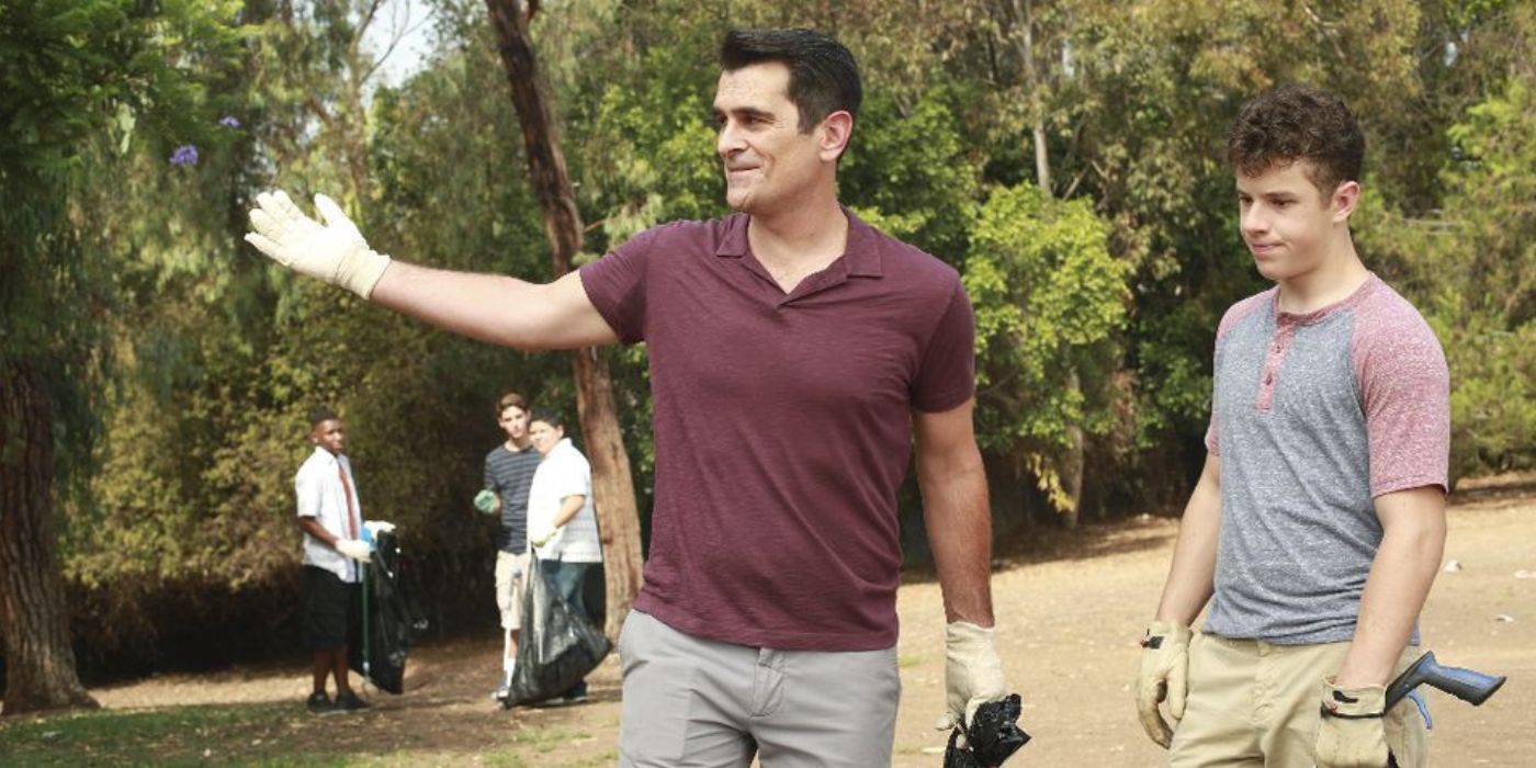 Phil and Luke clean up the mess on Modern Family