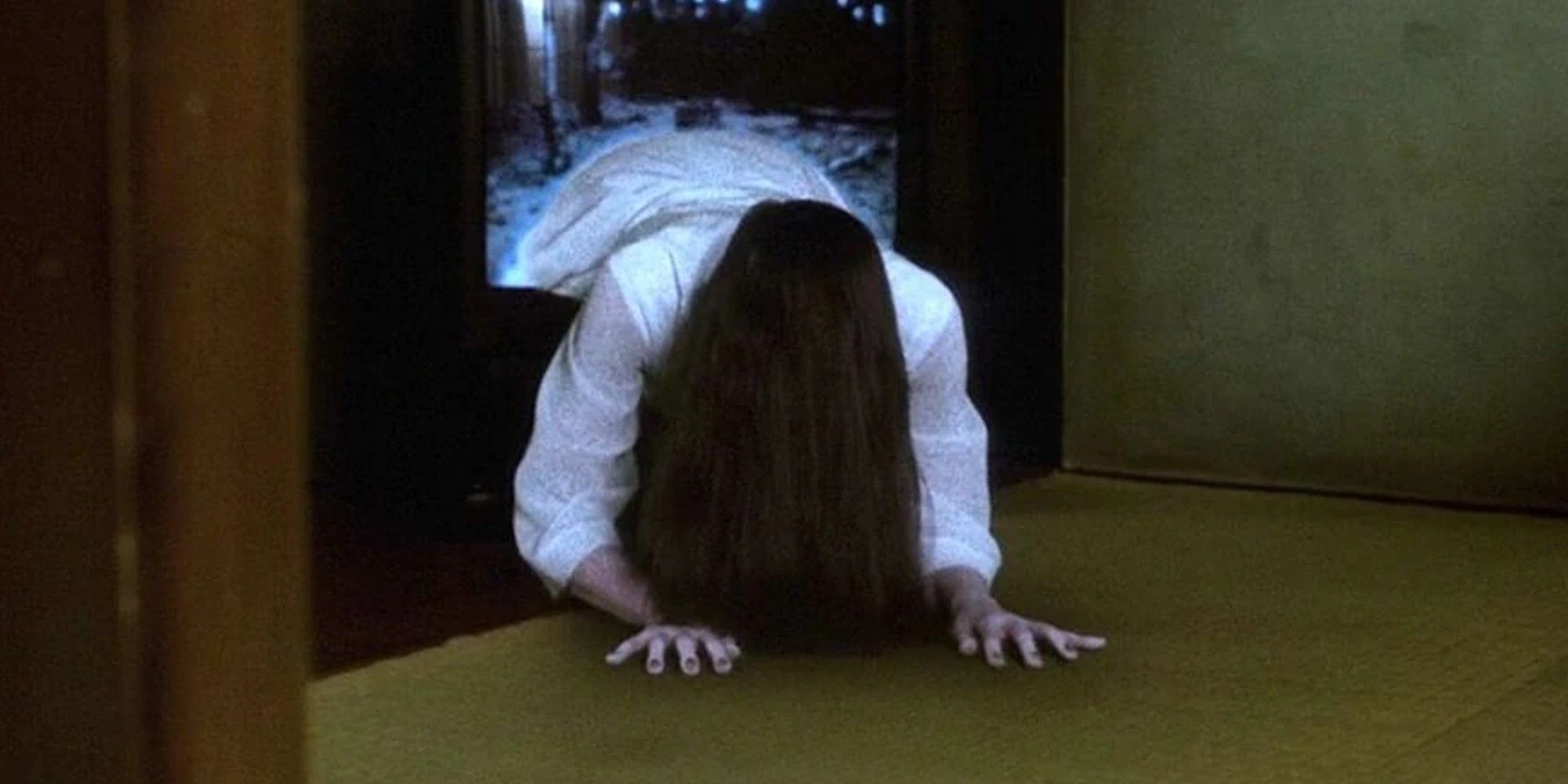 Sadako's ring crawls out of the TV