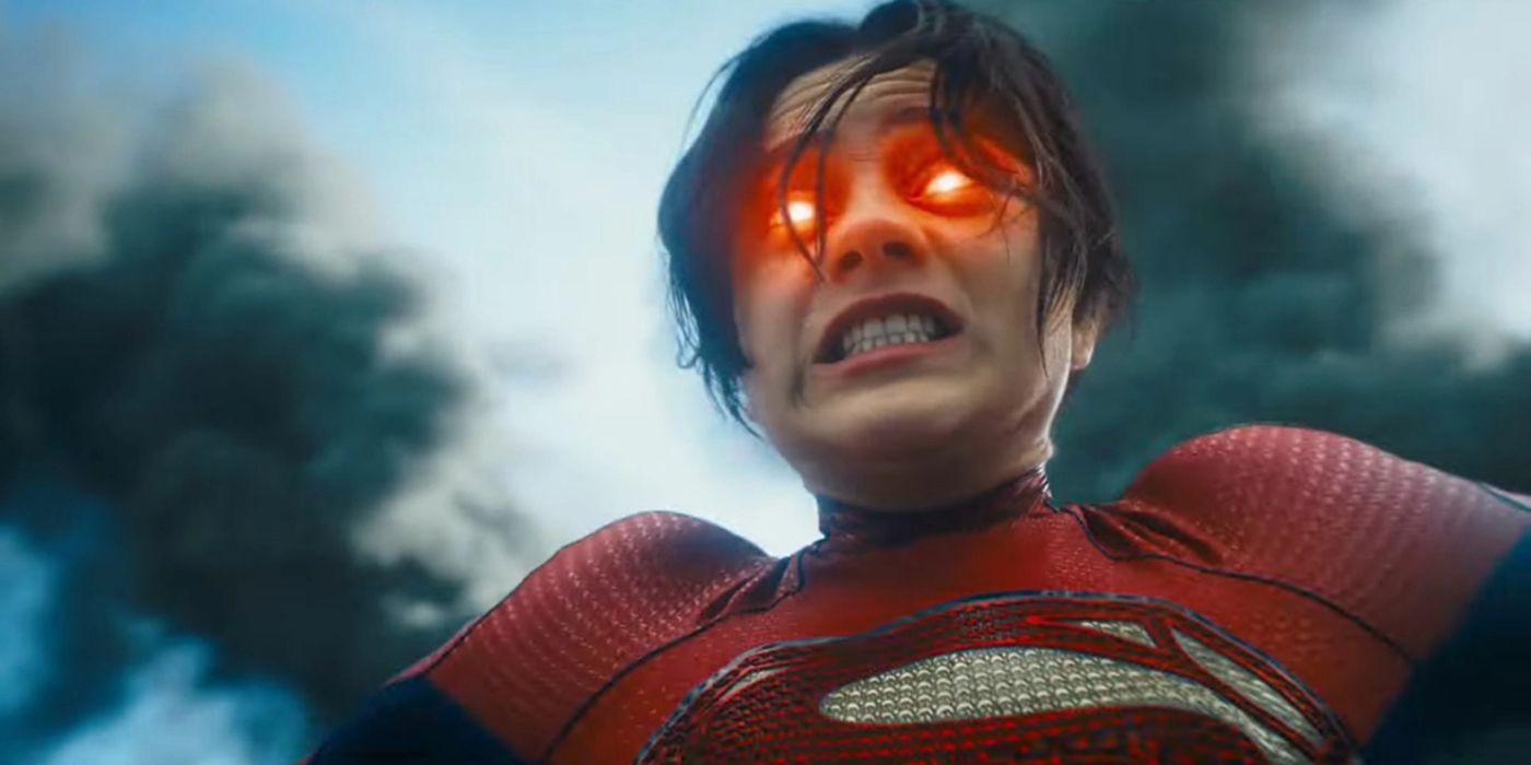 Sasha Calle sebagai Supergirl di The Flash dengan mata merah menyala