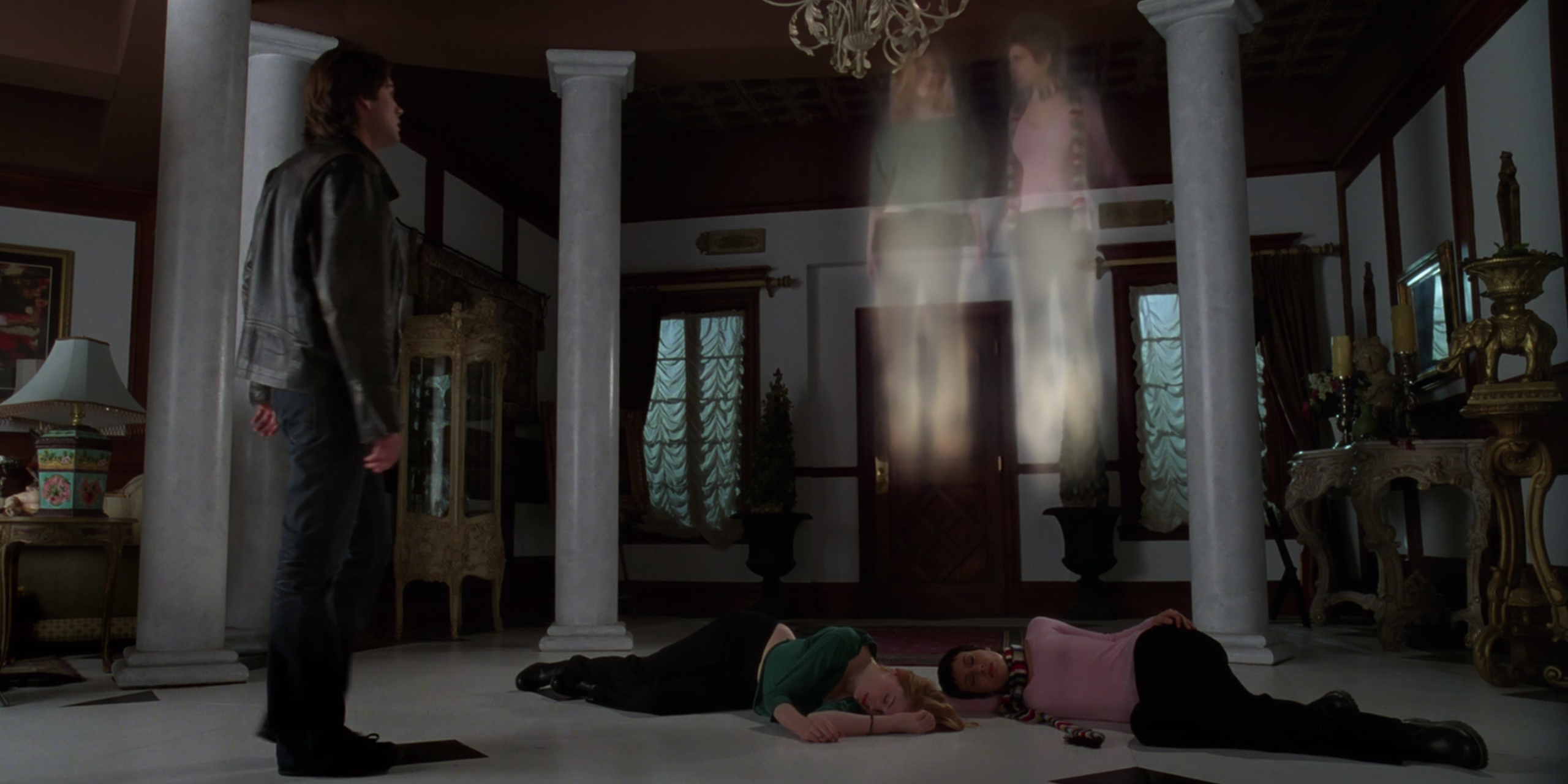 Paige and Phoebe's souls leaving their bodies on Charmed