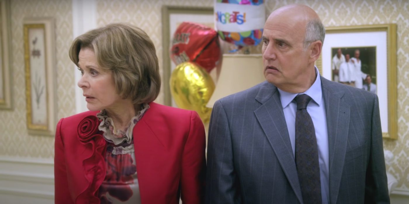 Arrested Development characters staring in shock