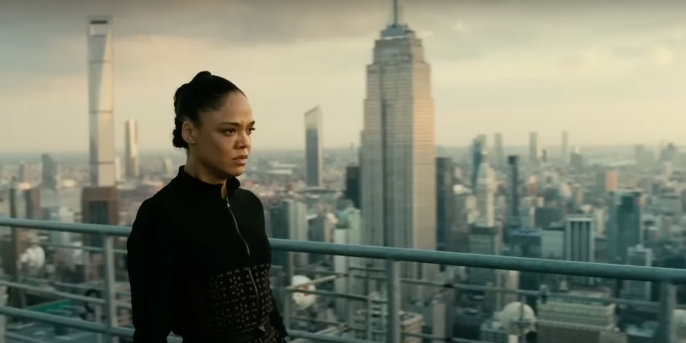 Dolores Abernathy on top of a building in Westworld