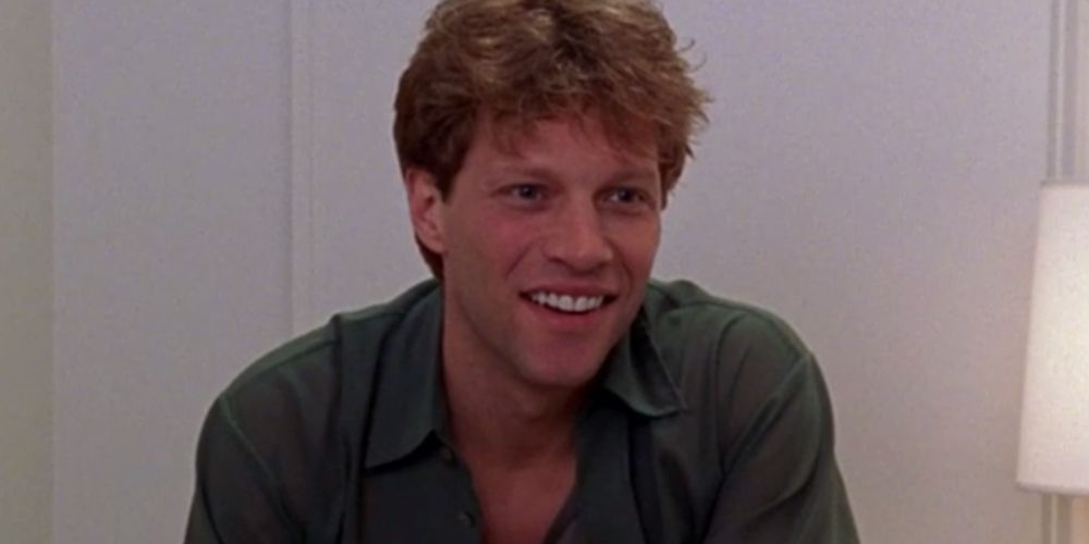 Jon Bon Jovi as Seth smiling on Sex and the City