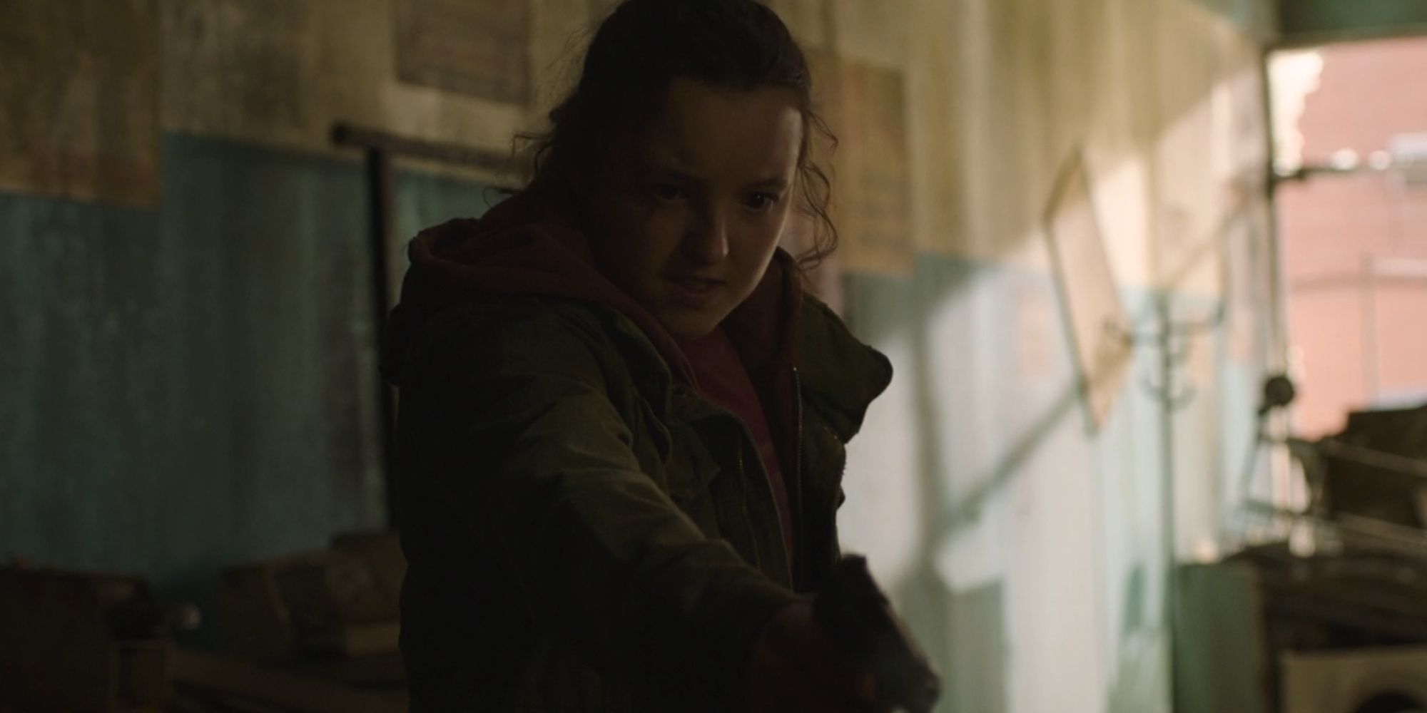 The Last of Us season 1 episode 4 Ellie Shoots attacker