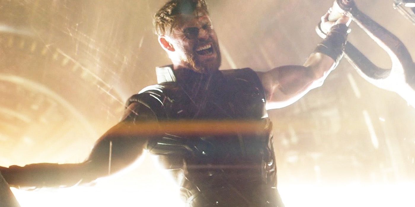 Thor öffnet Nidavellir, um Stormbreaker in Avengers: Infinity War zu erschaffen