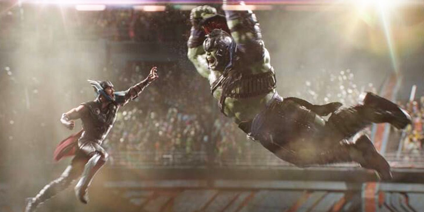 thor vs the hulk on sakaar in thor ragnarok