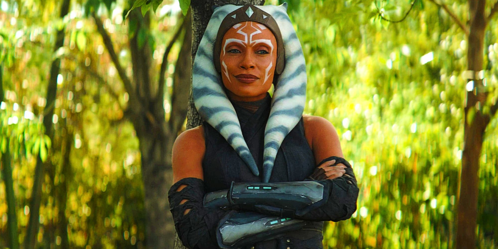 Ahsoka Tano standing with arms crossed in The Book of Boba Fett