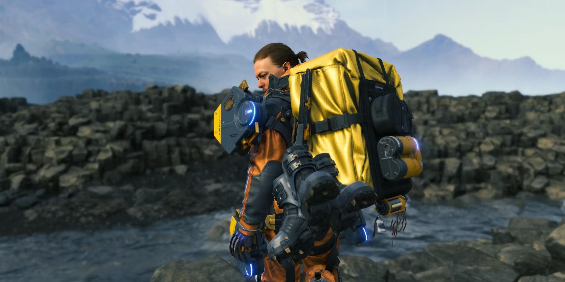 Sam Porter carrying an Upgraded Backpack in Death Stranding
