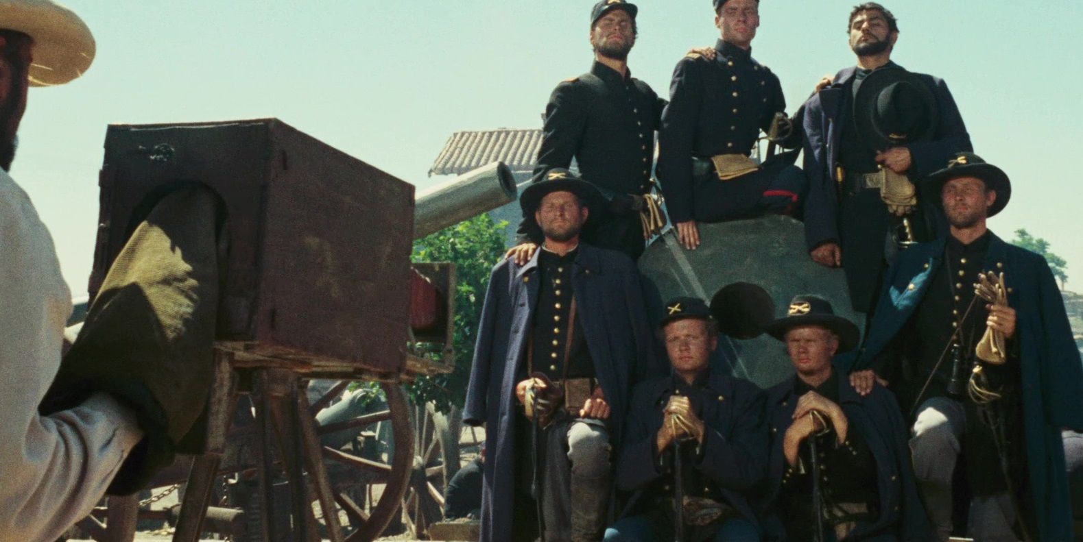 Civil War soldiers pose for a photo in The Good, the Bad and the Ugly.
