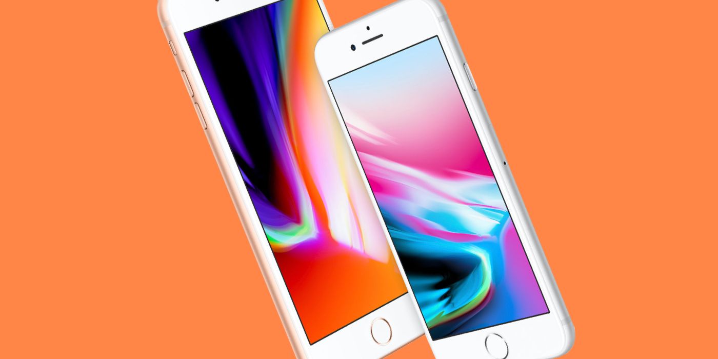 iPhone 8 dan iPhone 8 Plus dengan latar belakang oranye