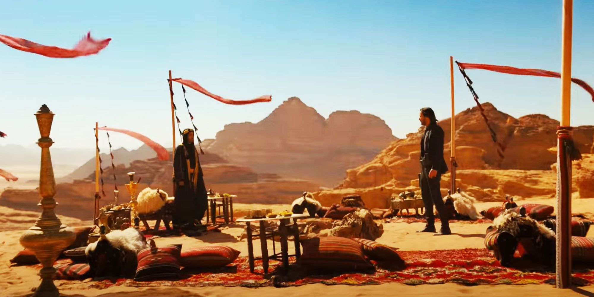 John Wick and the ELder in the desert in John Wick Chapter 4