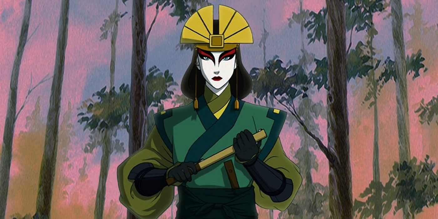 Kyoshi standing and holding a fan in Avatar The Last Airbender