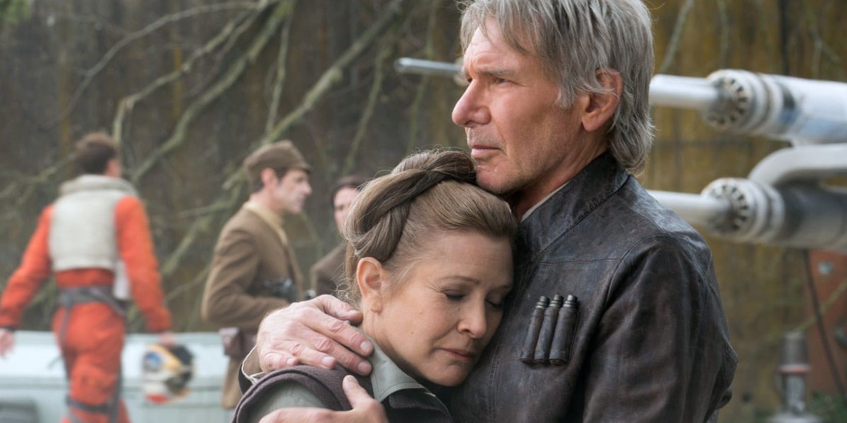 Leia hugs Han in The Force Awakens.