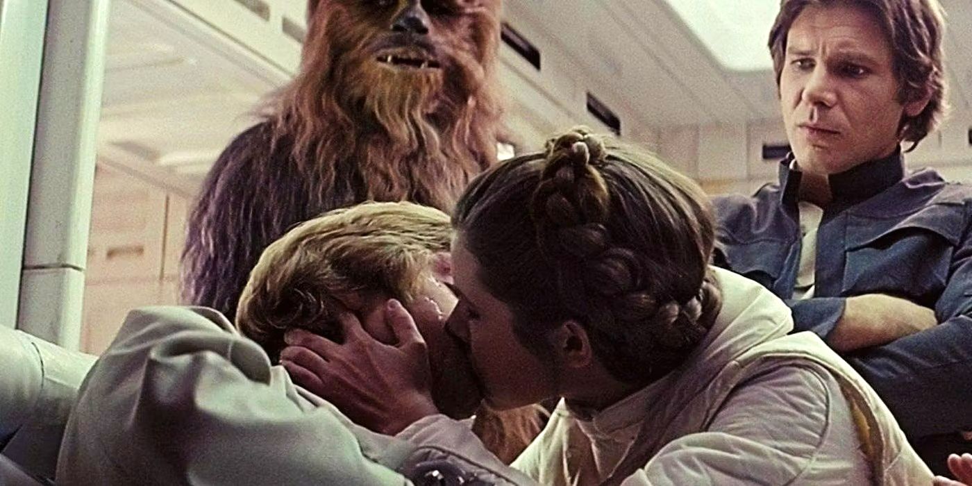 Luke and Leia kiss in Star Wars The Empire Strikes Back