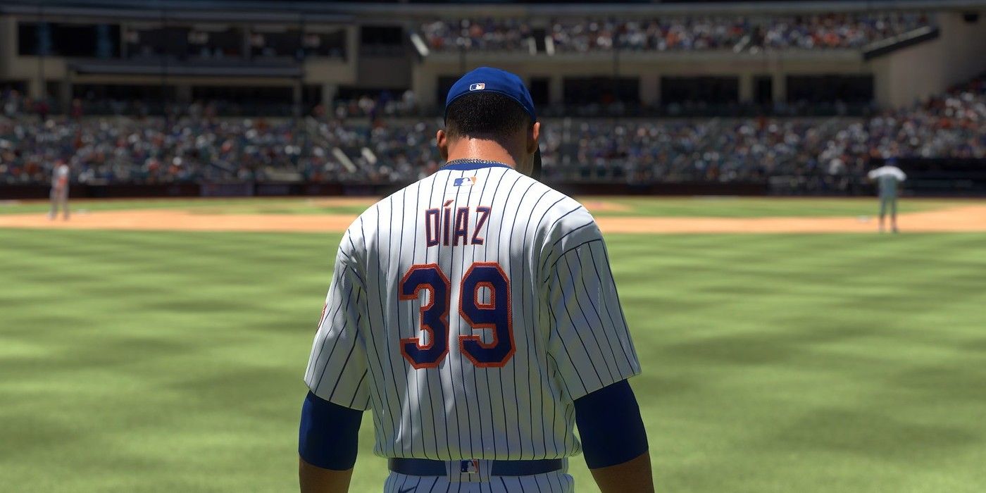 MLB The Show 23 gameplay screenshot of Mets closer Edwin Diaz walking to the mound.