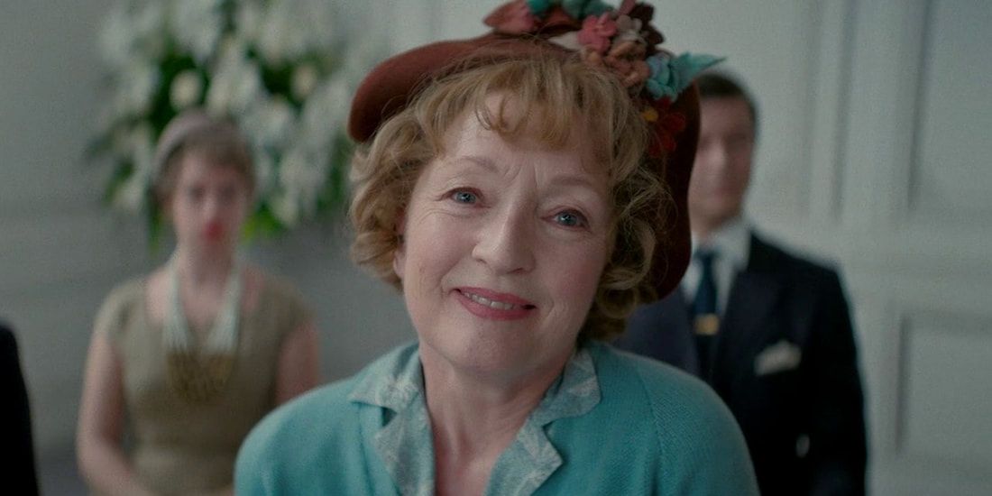 mrs-harris-goes-to-paris-review_orig