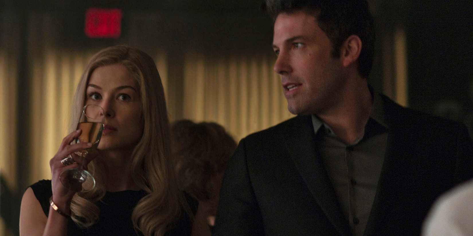 Nick meets Amy at a party in Gone Girl