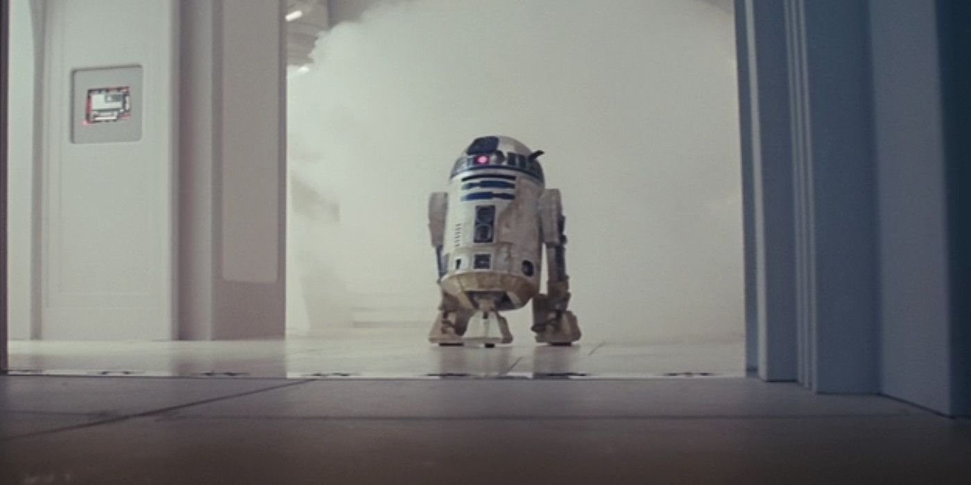 R2-D2 on Cloud City - Star Wars The Empire Strikes Back