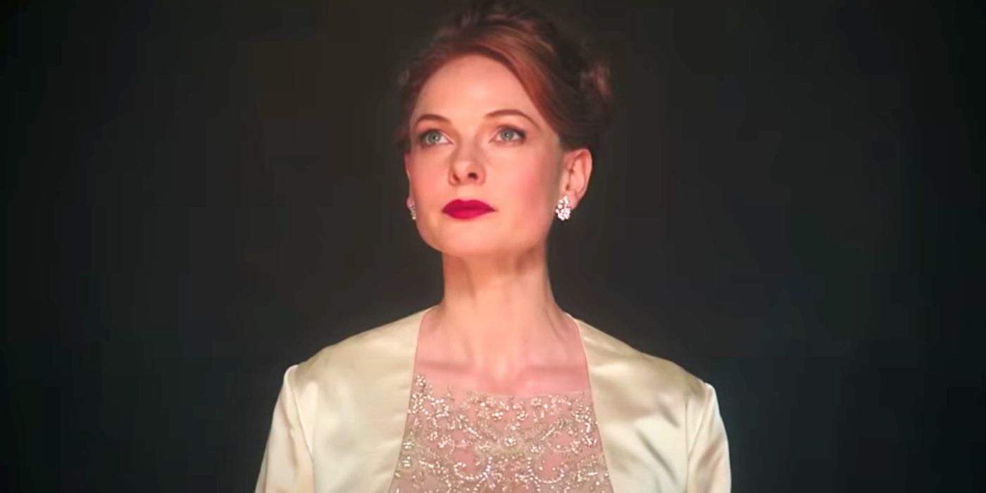 Rebecca Ferguson looking up in The Greatest Showman