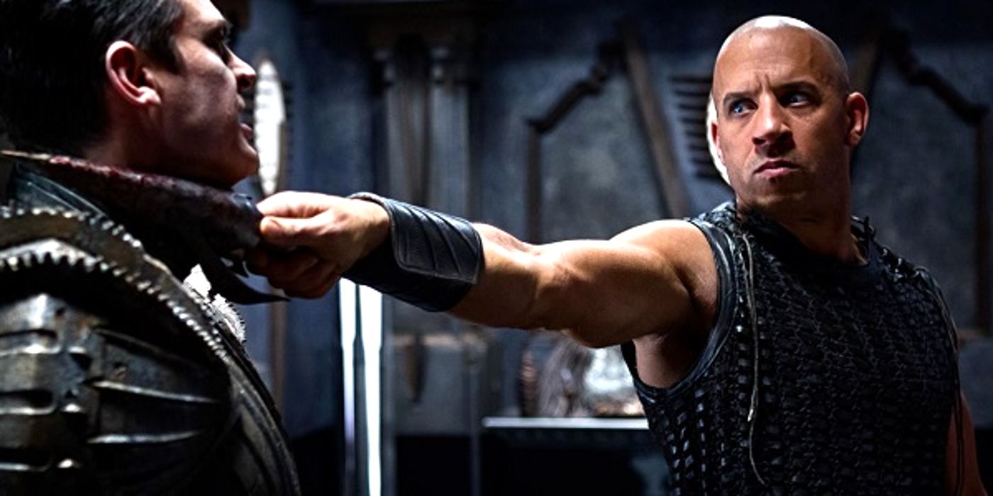 Vin Diesel as Riddick attacking a man with a knife in The Chronicles of Riddick