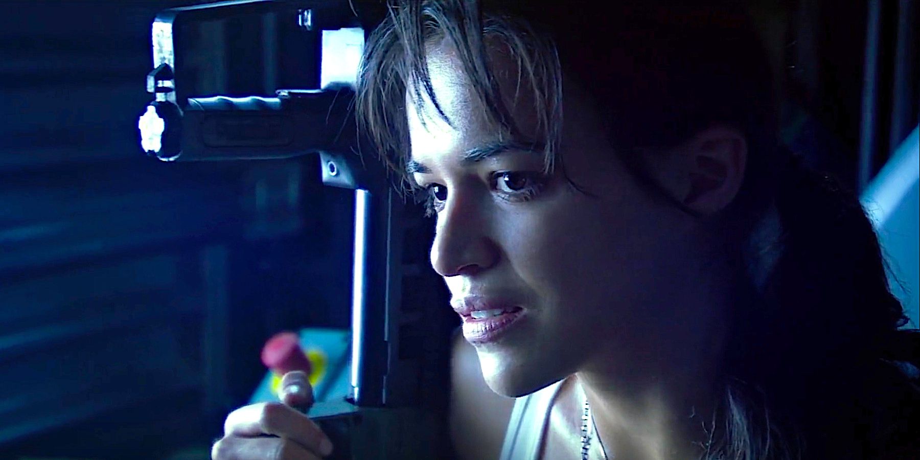 Trudy Chacon played by Michelle Rodriguez holding a gun in Avatar