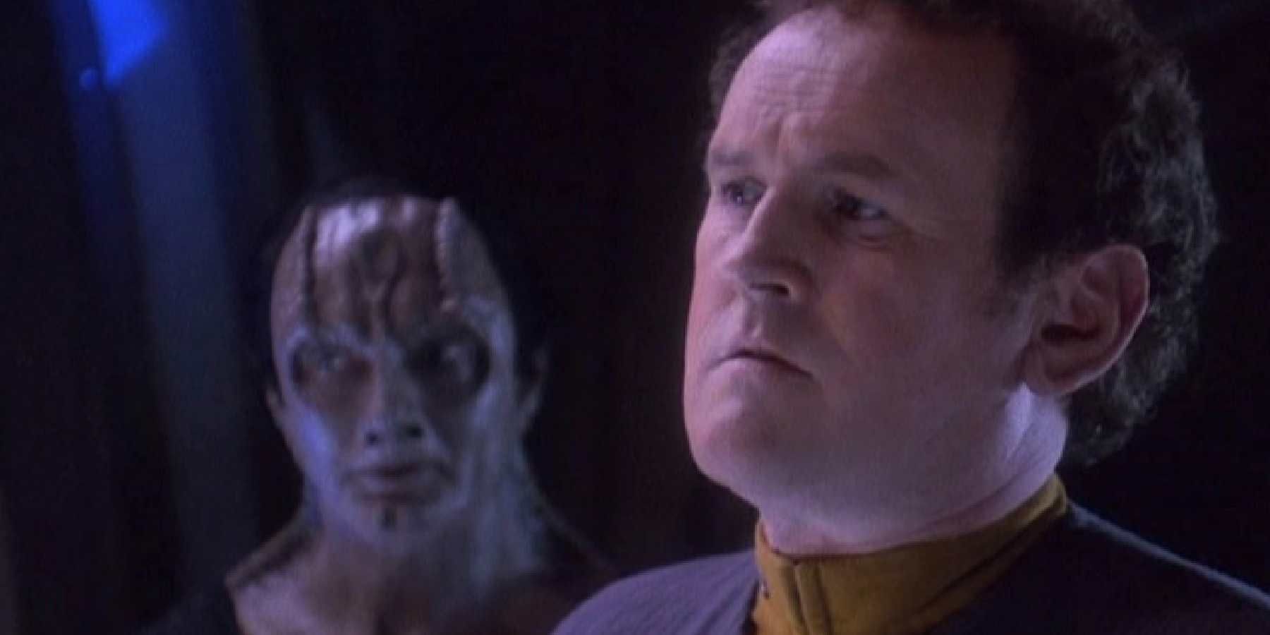 O'Brien and Garak in Empok Nor