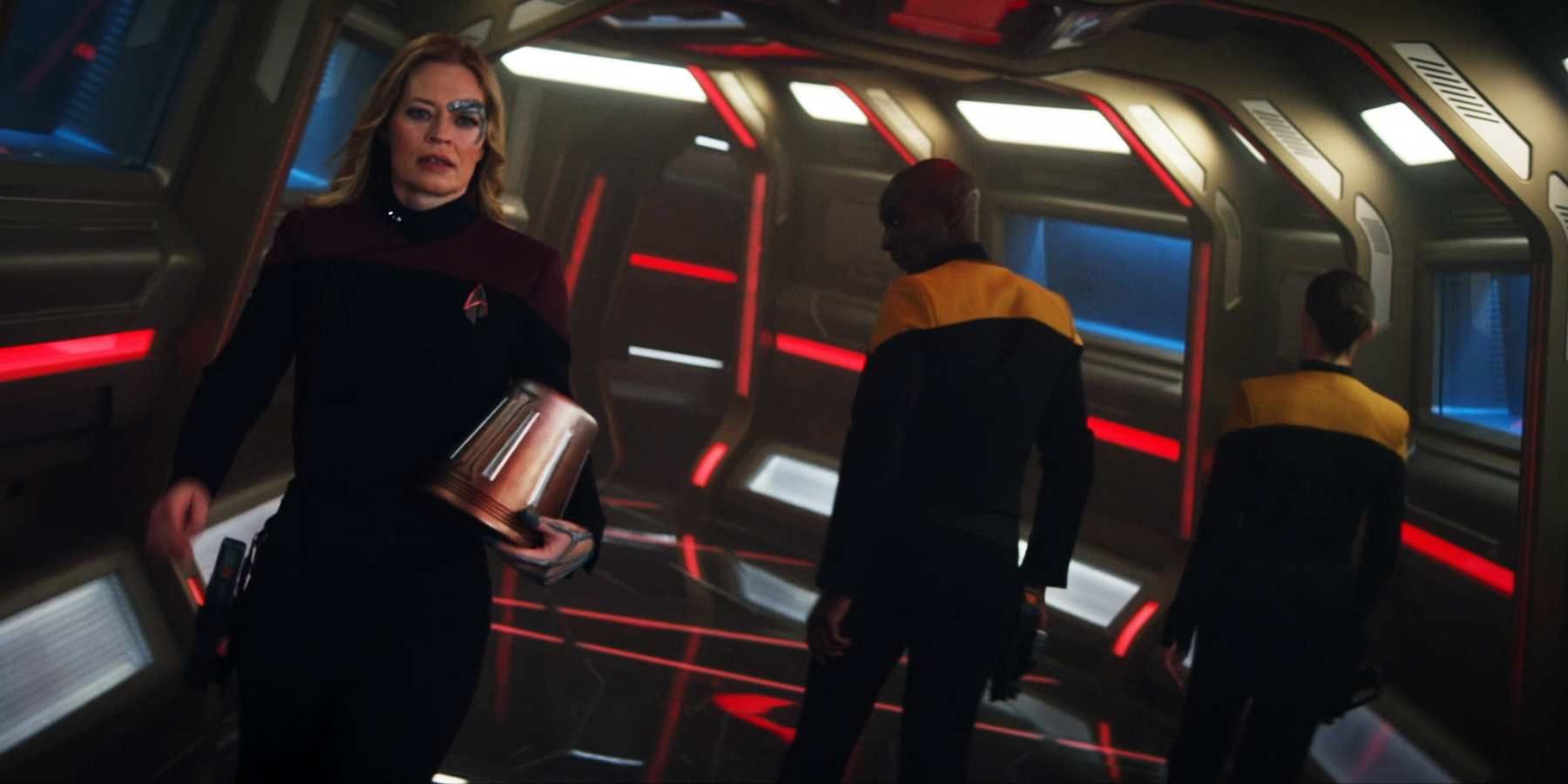 Seven Of Nine Became Starfleet Famous Because Of Star Trek: Picard, Not Voyager